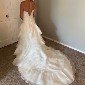Wedding gown